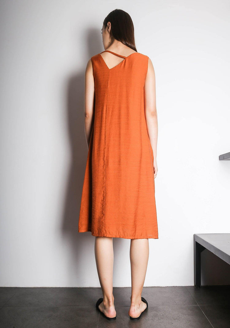 ANGELUS DRESS - DARK CHEEDAR - SALIENT LABEL