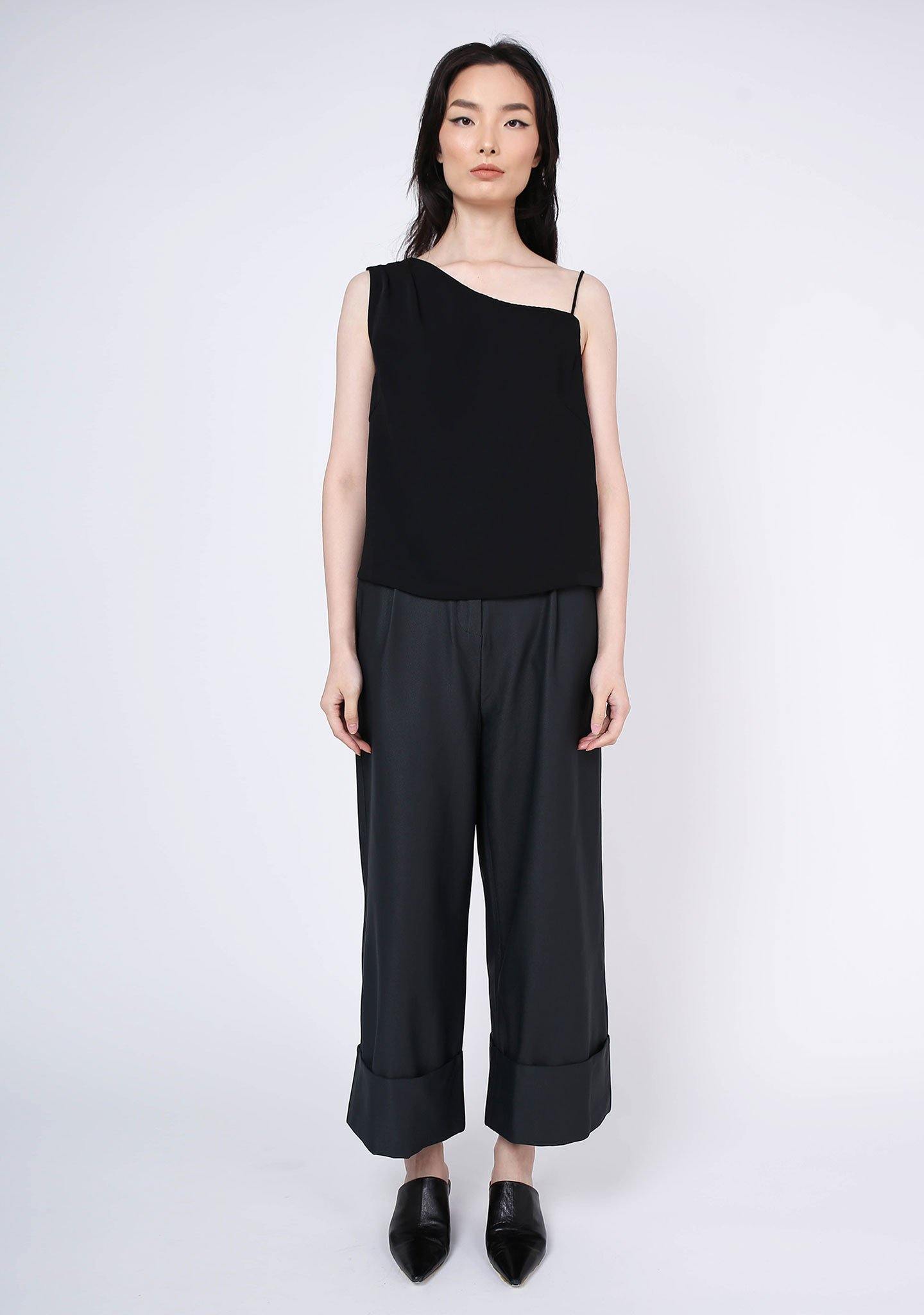 AOI ASYMMETRIC NECKLINE TOP - BLACK - SALIENT LABEL
