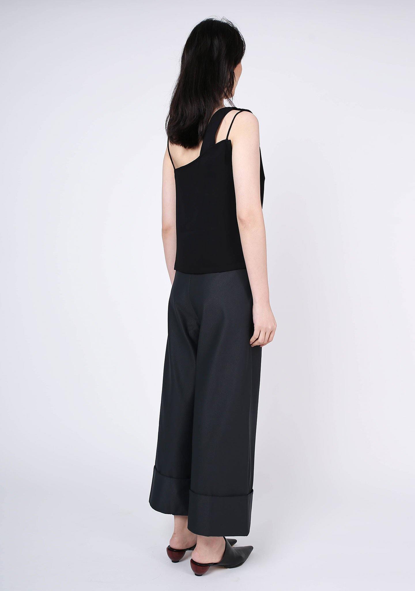 AOI ASYMMETRIC NECKLINE TOP - BLACK - SALIENT LABEL