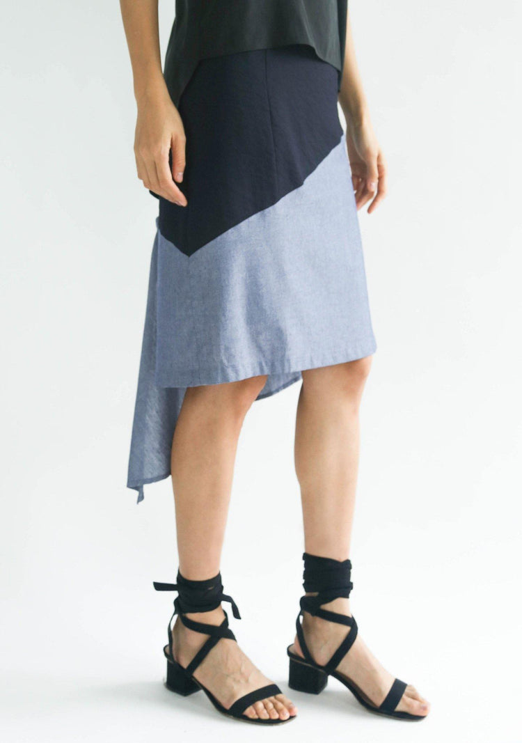 RAVELLO BACK DRAPED BUTTON DETAIL SKIRT IN NAVY CLOUD - SALIENT LABEL