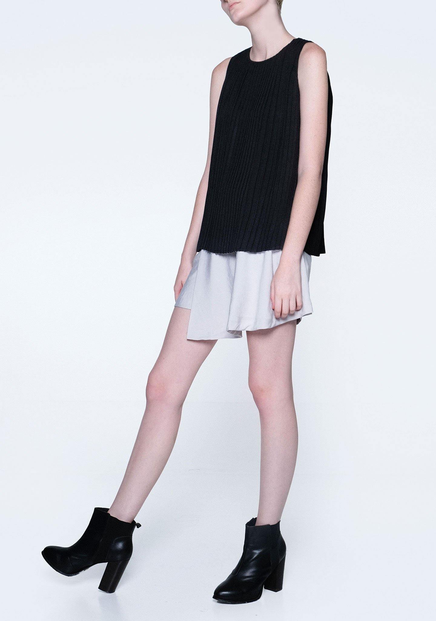 DELAINA PLEATED TOP - OBSIDIAN - SALIENT LABEL