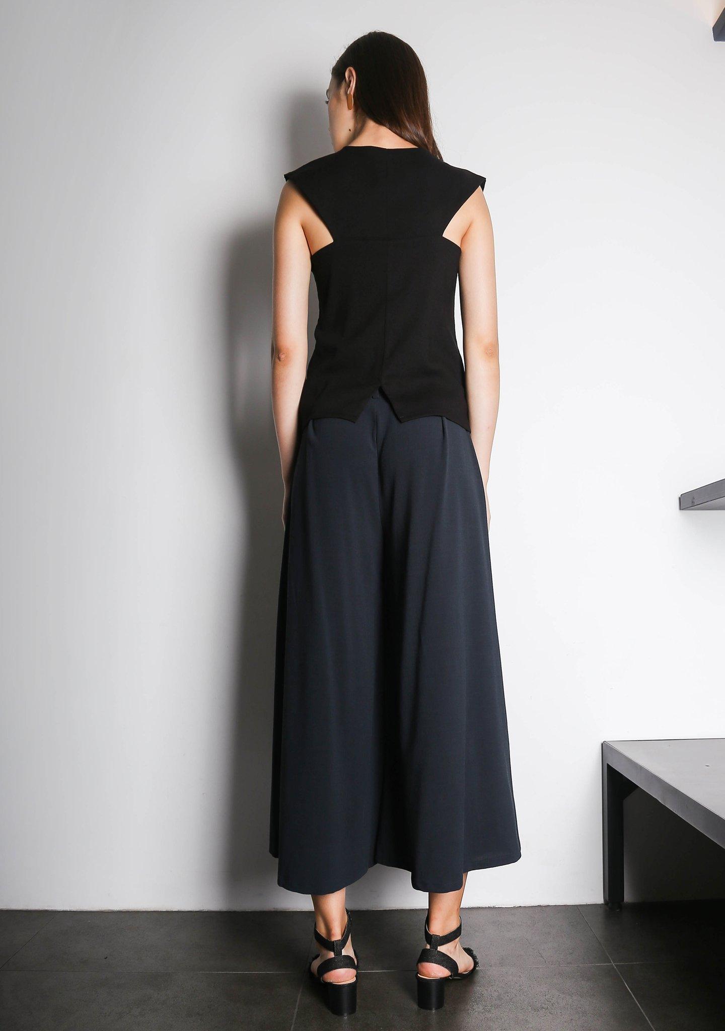 KIT TOP  - BLACK - SALIENT LABEL