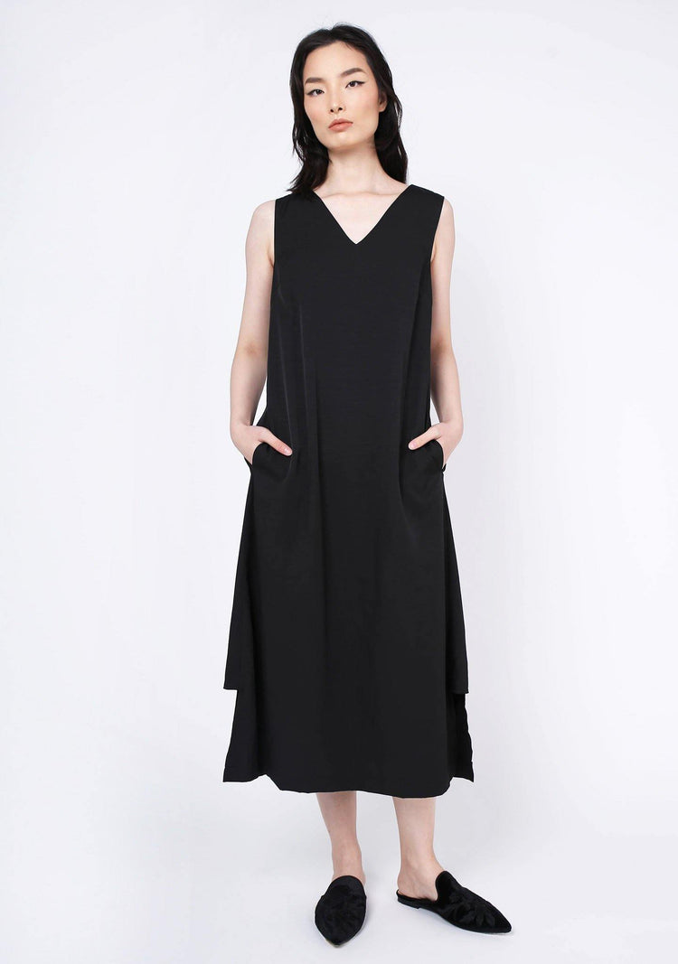 Liv Viscose Midi Dress - Tricorn Black - SALIENT LABEL
