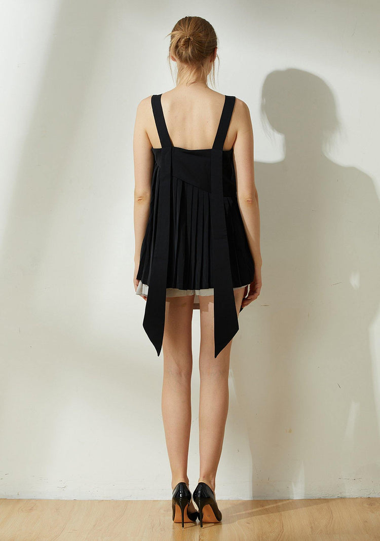 Mizuki Pleated Long Strap Top in Obsidian - SALIENT LABEL