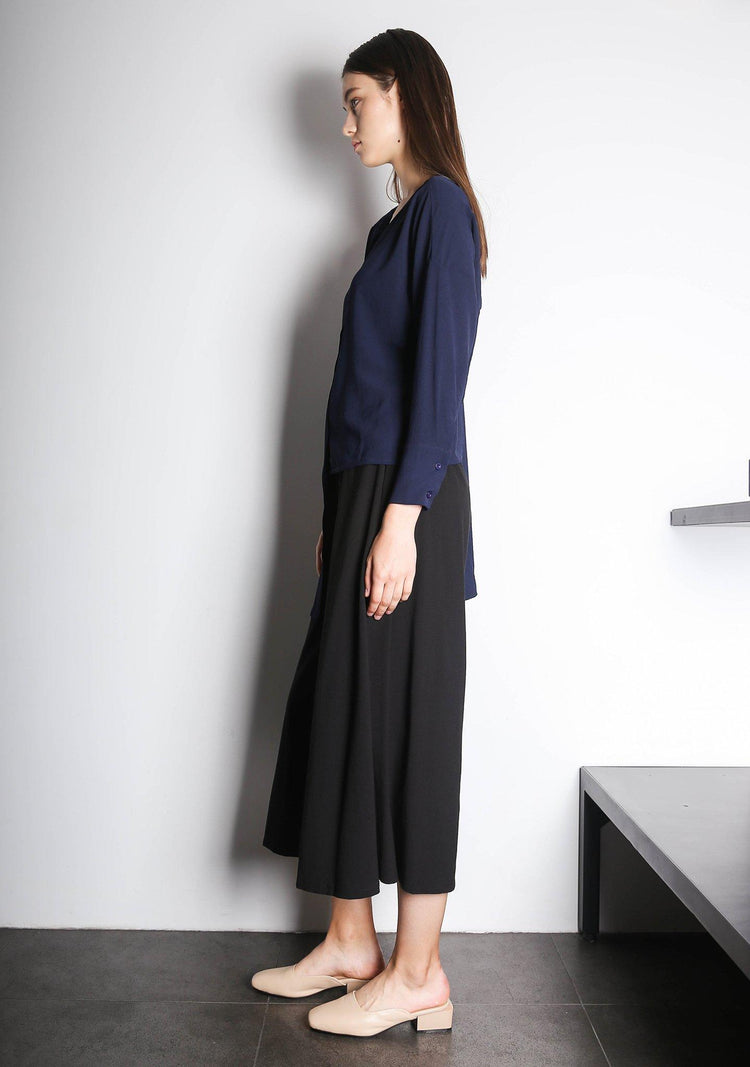 SONYA TOP - NAVY - SALIENT LABEL