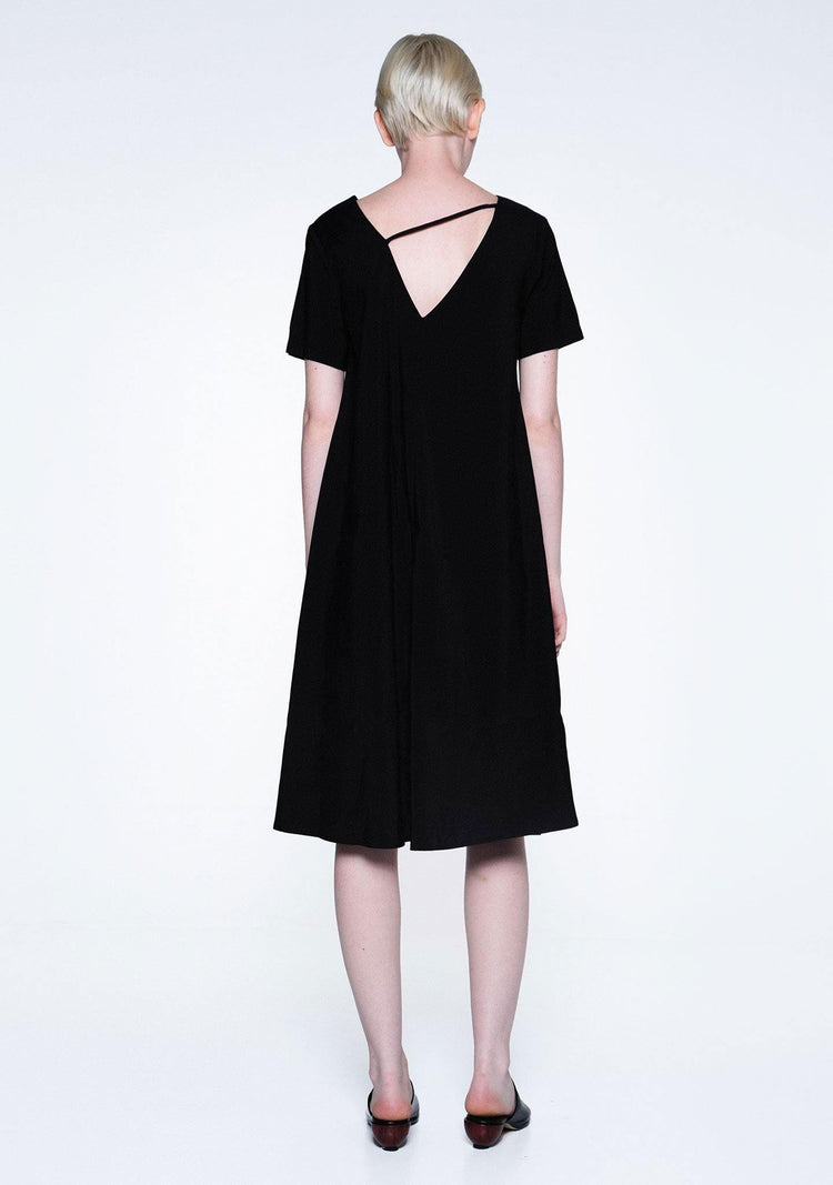 TARYN V-BACK SHORT SLEEVES MIDI DRESS - COAL - SALIENT LABEL