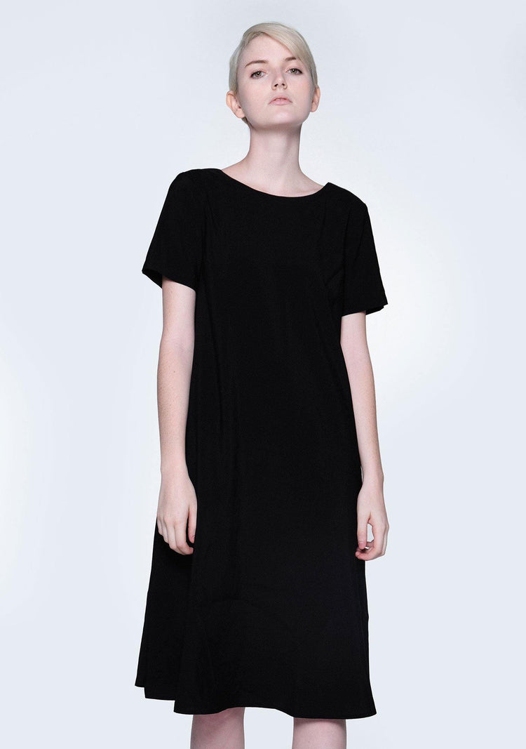 TARYN V-BACK SHORT SLEEVES MIDI DRESS - COAL - SALIENT LABEL