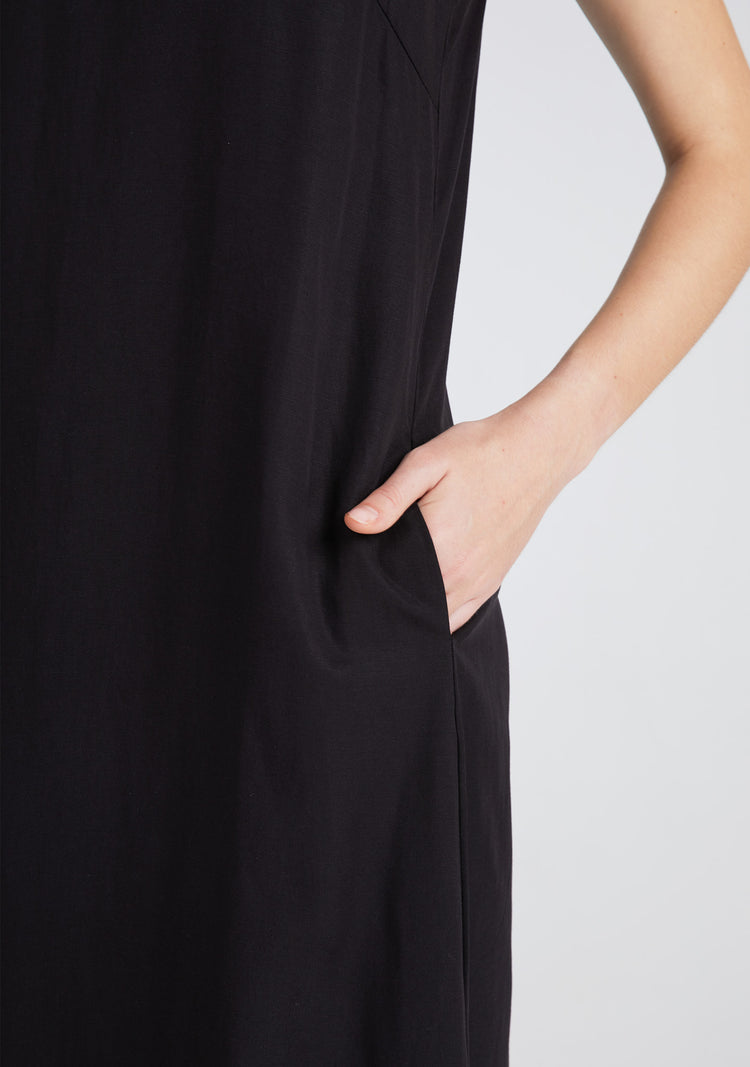 Odette Tencel™ Midi Dress in Black